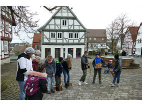 Rasseln in Naumburg - eine alte Ostertradition (Foto: Karl-Franz Thiede)